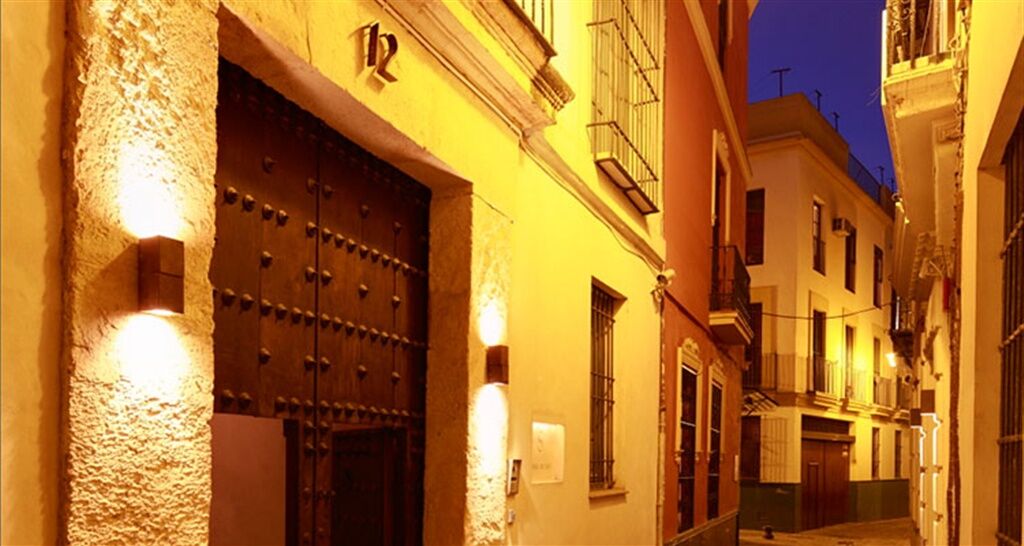 Hotel Boutique Corral Del Rey Seville Exterior photo